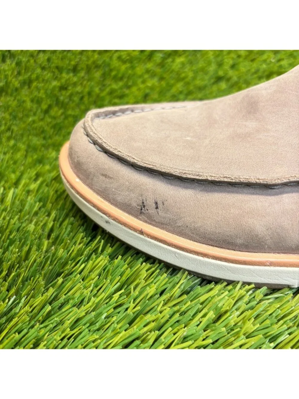 OluKai Kalia Mens Size 10 Gray Tan Casual Classic Leather Slip On Loafer Shoes